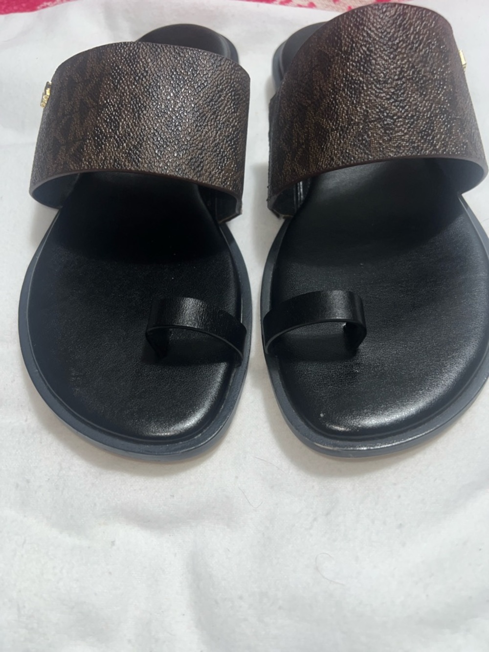 MICHAEL Michael Kors August Flat Sandals- Brown/ Black Logo - Picture 9 of 11